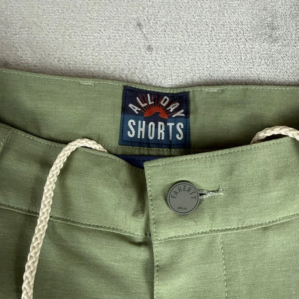 Faherty All-Day Shorts Mens 30 Olive Green 9